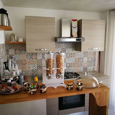 לינה וארוחת בוקר Le Mura